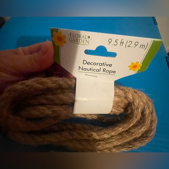 2~Nautical Rope Cotton Craft Supplies Cream 11.1 ft (3.4m)
& Tan 9.5 ft (2.9 m) - Picture 4 of 5